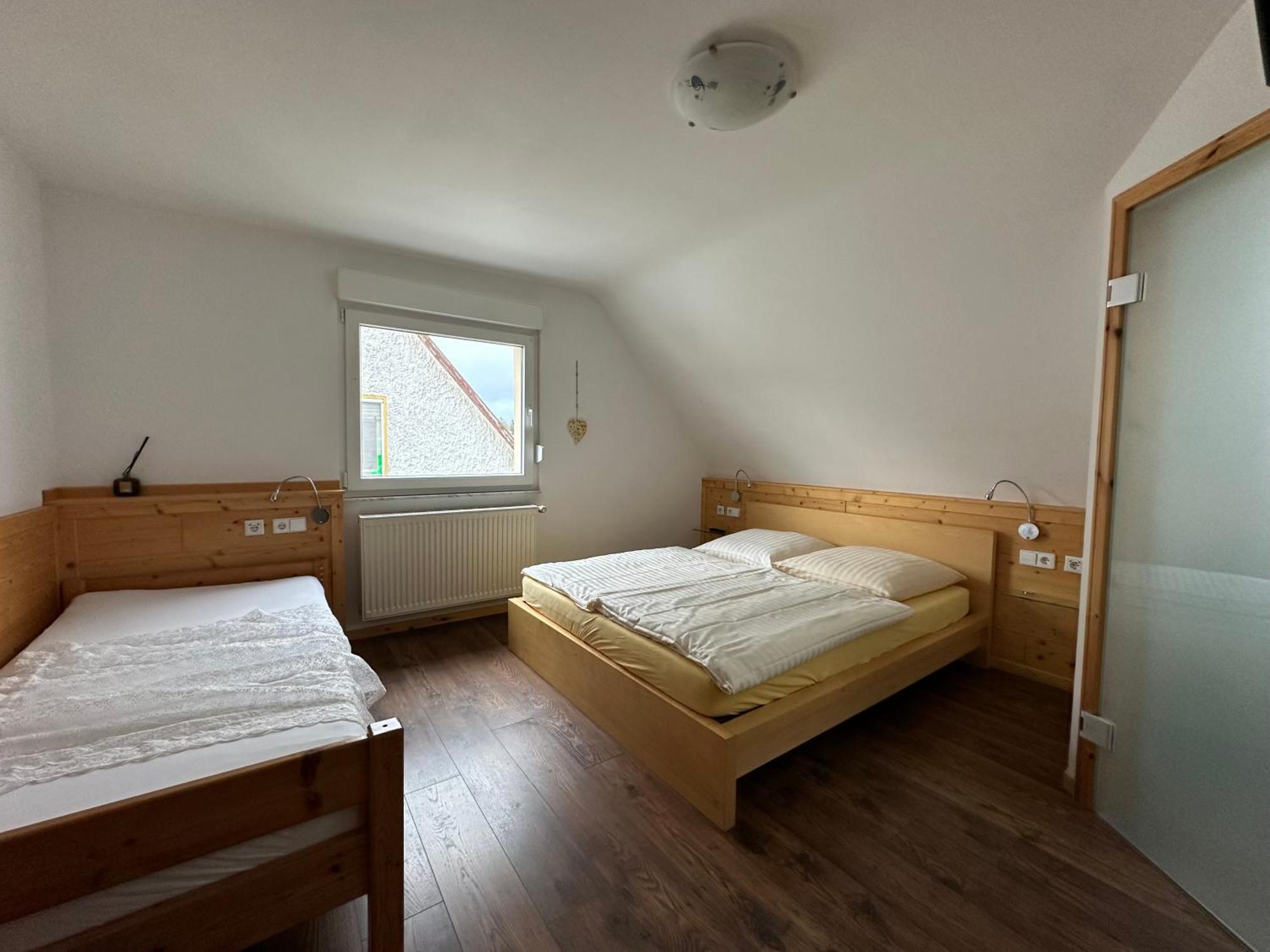 Pension Schramm Karlsruhe Exteriör bild