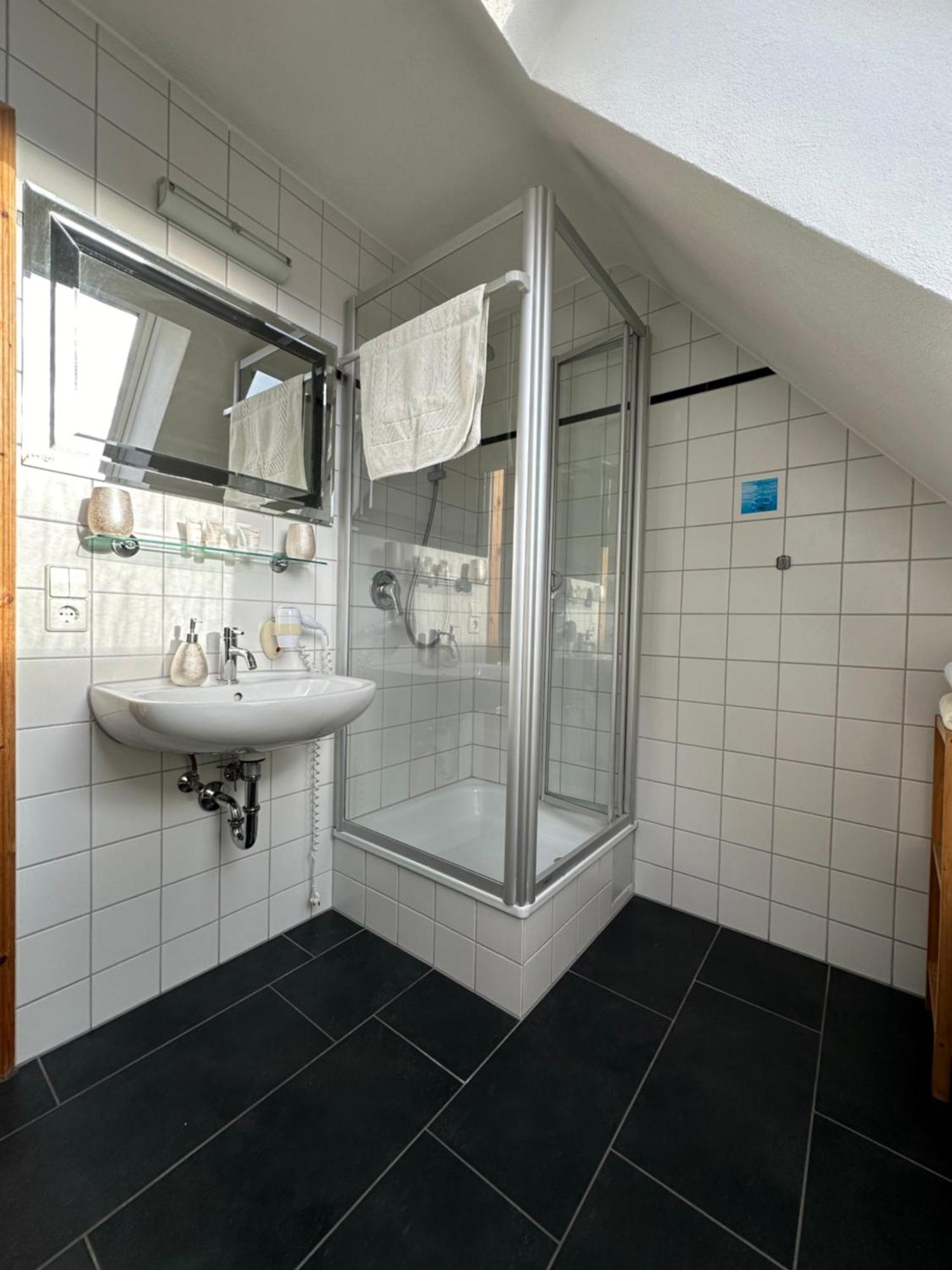 Pension Schramm Karlsruhe Exteriör bild